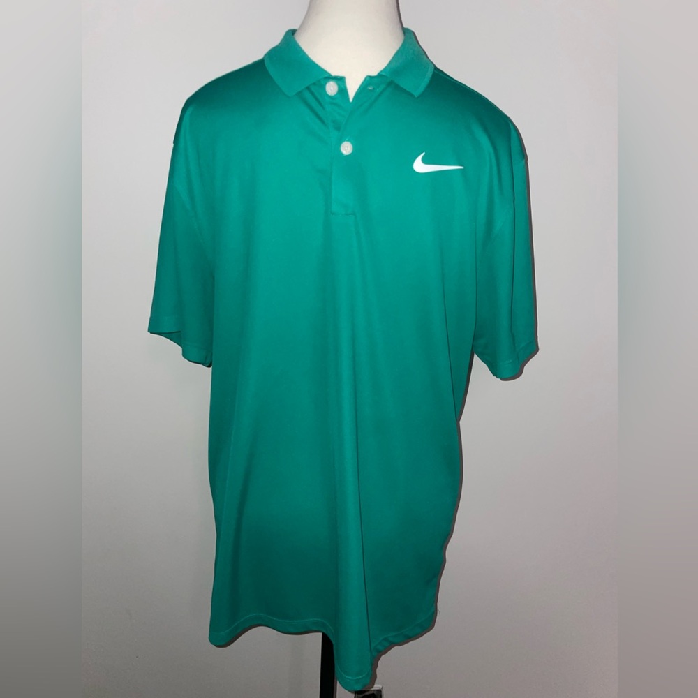 Nike Men's Green Polo Dri-Fit Shirt